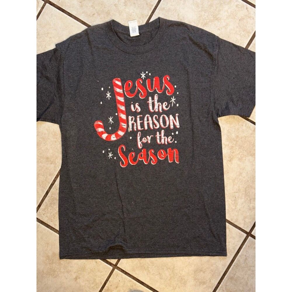 Women's Jesus is the Reason for the Season Shirt Size Large